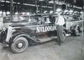 Walter P. Chrysler and 1 millionth Plymouth.